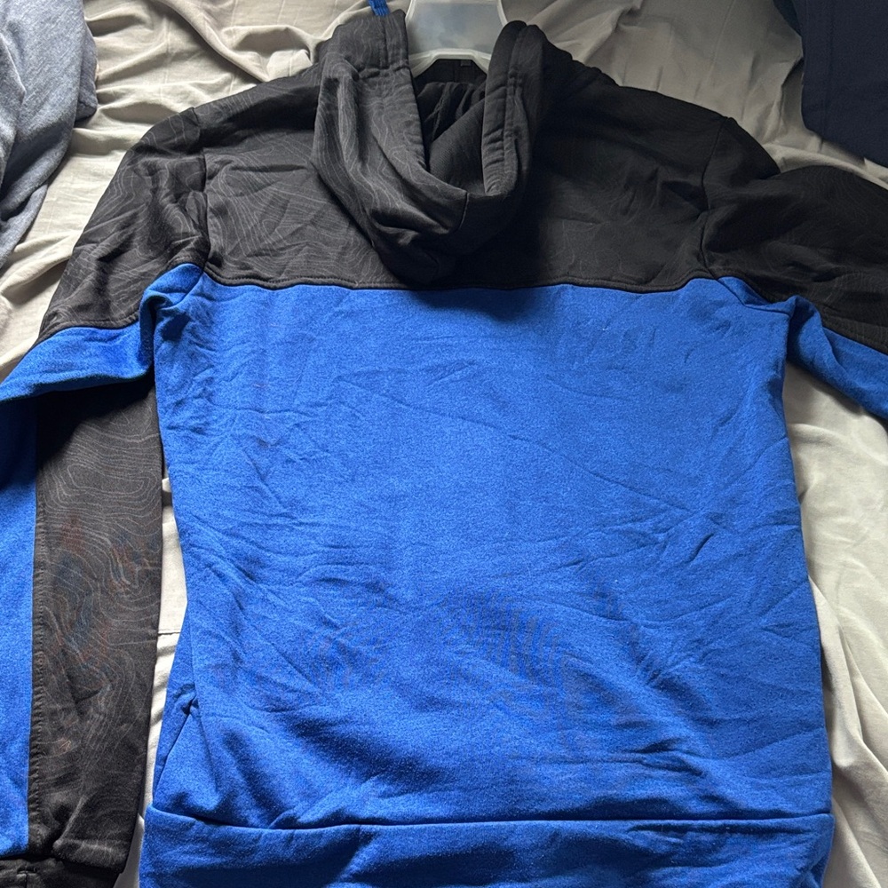 The North Face Black and Blue Zip-Up Hoodie - Picture 2 of 5